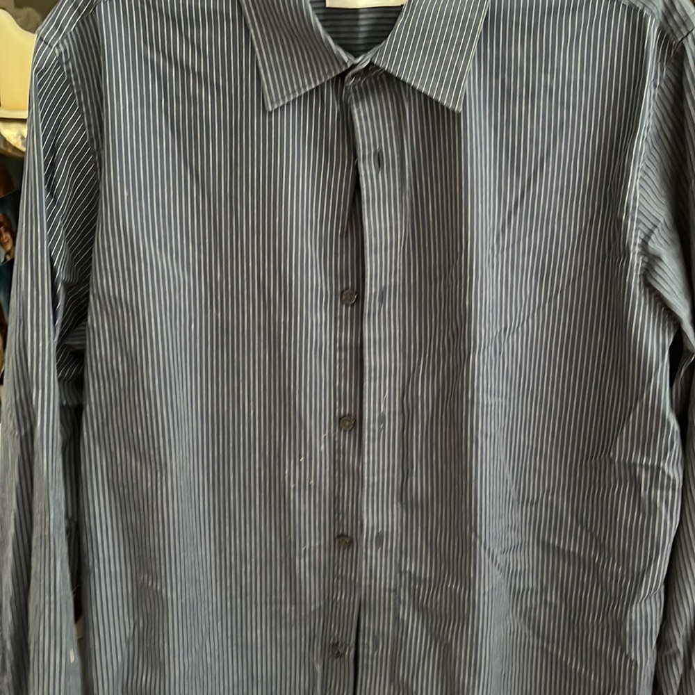 Calvin Klein Button down - Picture 5 of 5